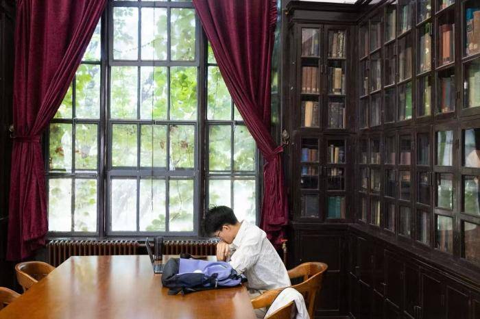 圖記｜走進傳承百年的清華大學圖書館