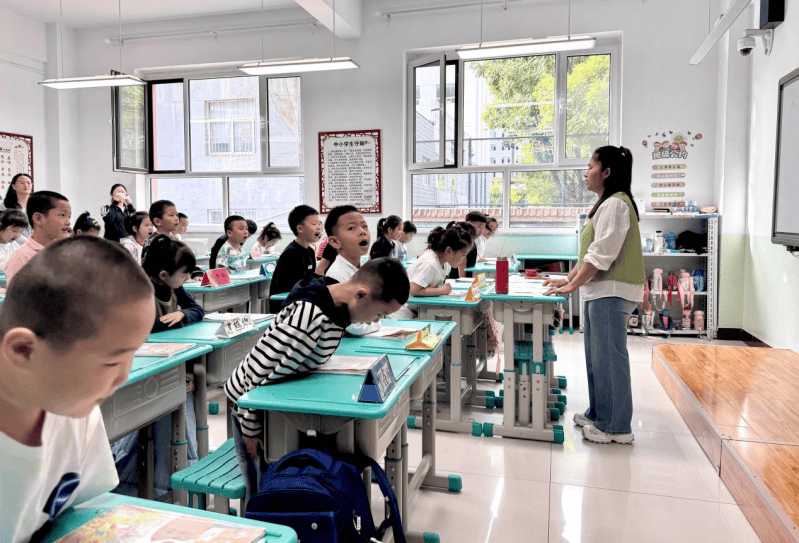 常規固本，習慣致遠——忻州市第十三中學一年級課堂常規展示