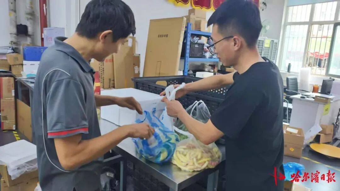 【經濟觀察】快遞裡藏著哈爾濱文旅的“秘密”