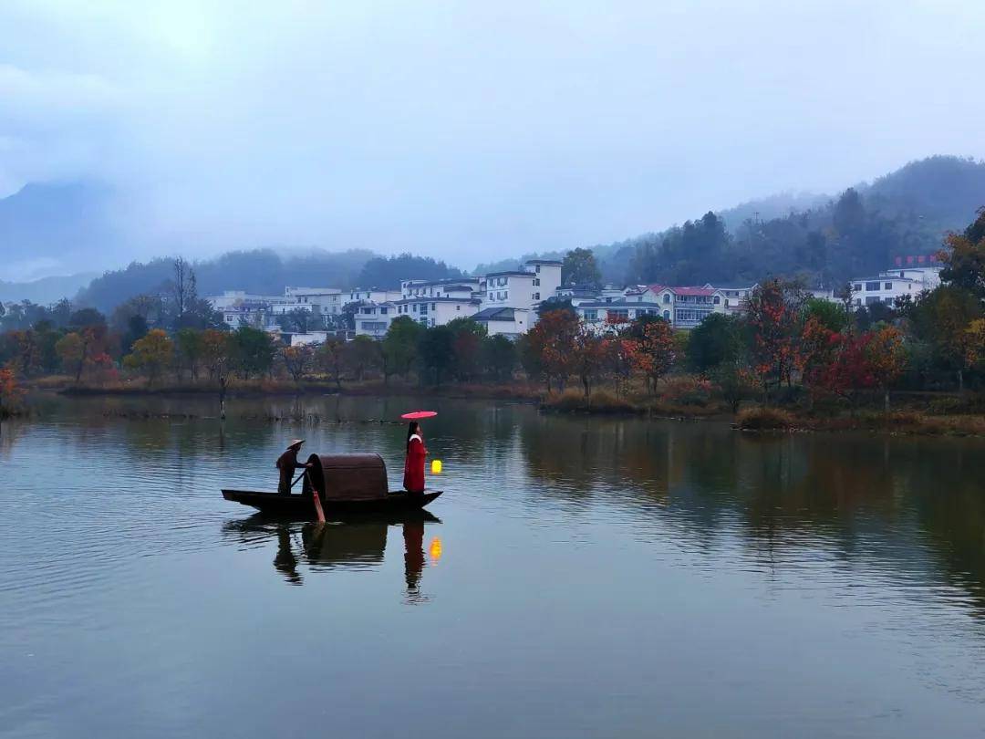 湖北羅田烏桕紅葉攝影採風，大別山金秋光影盛宴，參團認準#國際旅遊攝影網#52旅遊攝影#長紅攝影#52旅行攝影